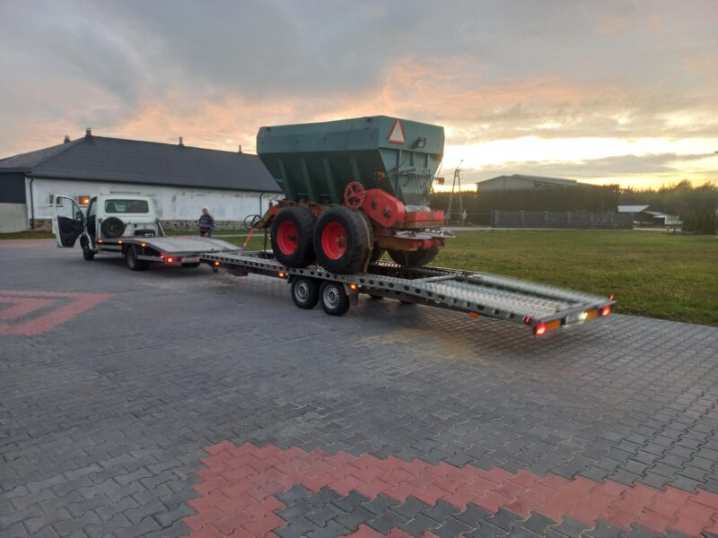 Pomoc drogowa autoholowanie transport pojazdów maszyn