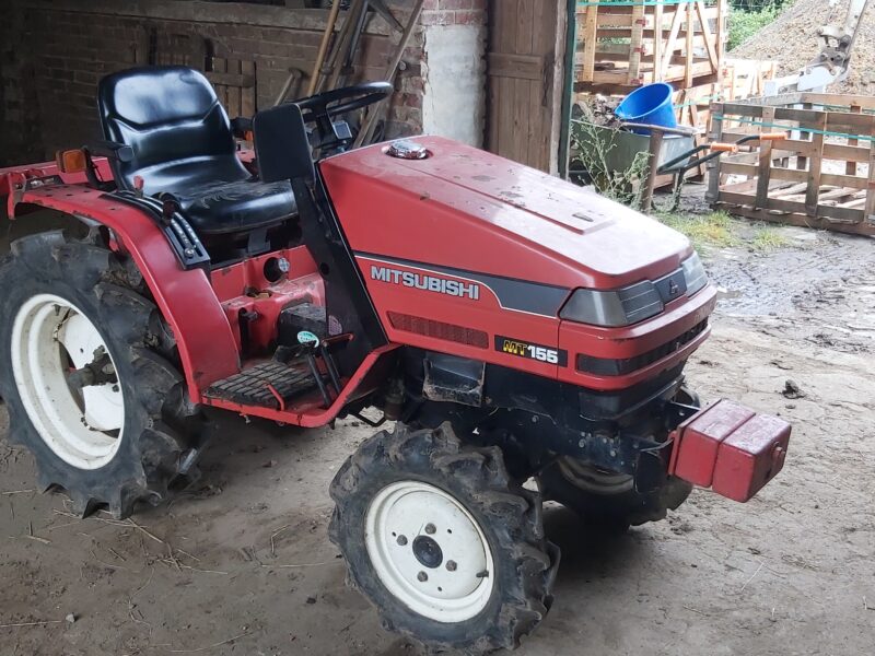 Minitraktorek 17 koni Mitsubishi mt155