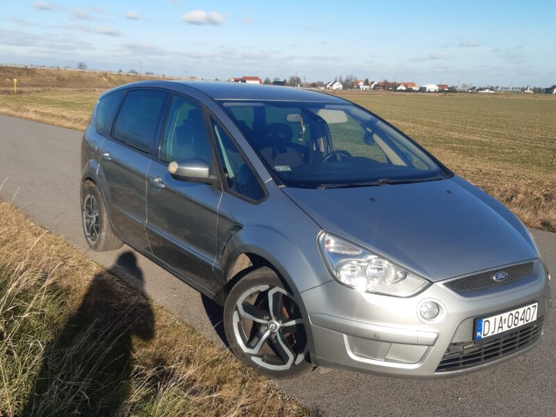 Ford s max