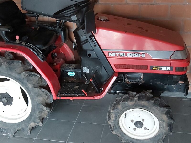 Minitraktorek 17 koni Mitsubishi mt155