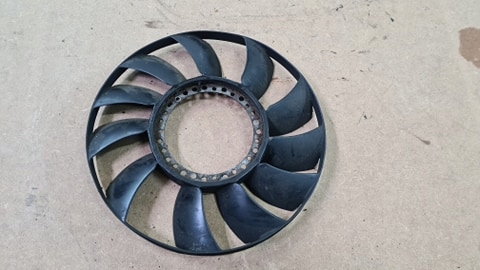 Wiatrak wiskoza Audi A4 B5 2,5 V6