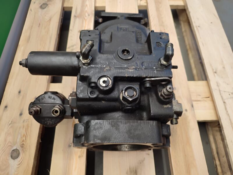 Pompa jazdy 484830 Sauer-Danfoss 90R075 FMSCD8D Merlo P