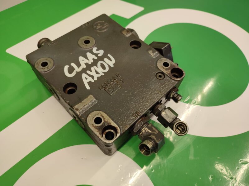Blok zaworowy hamulca 607449D CLAAS ARION