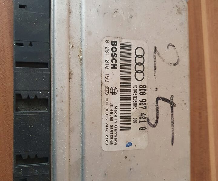 Bosch 8D0907401Q sterownik silnika