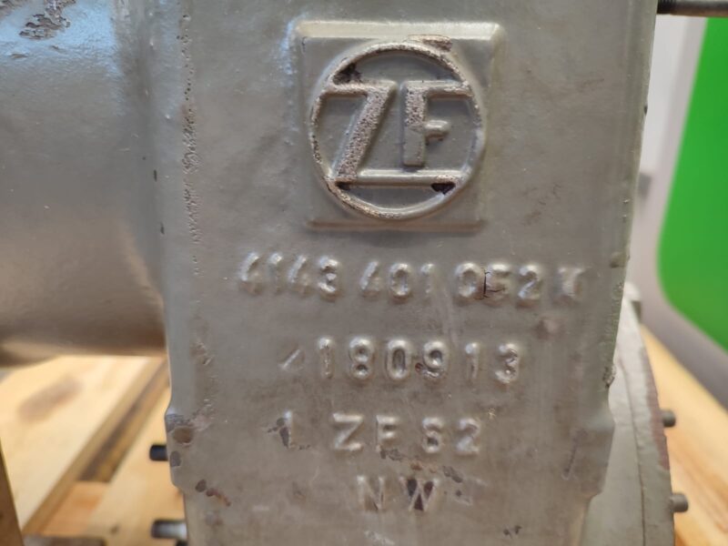 Skrzynia biegów 4143425094A Przekładnia ZF 4143401052 Liebherr LH 30