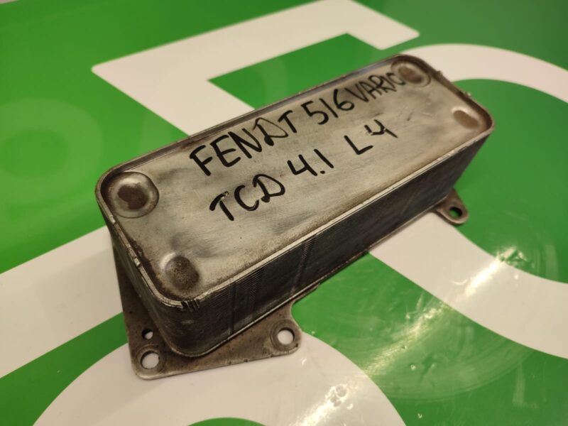 Chłodnica oleju F842201510230 Fendt 516 Vario Deutz TCD 4.1 L4