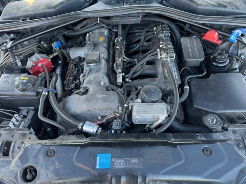 BMW E60 252i