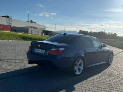 BMW E60 252i