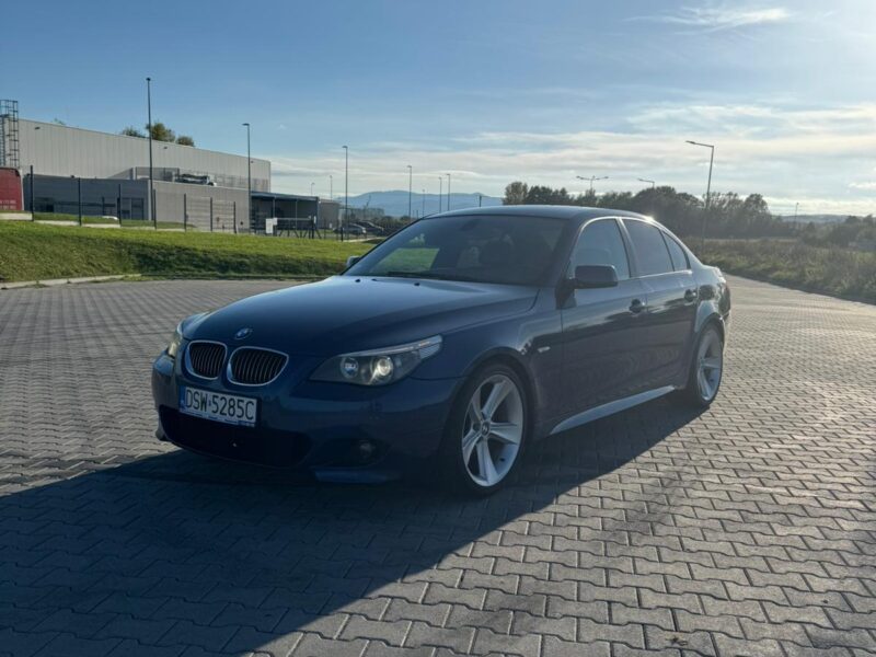 BMW E60 252i