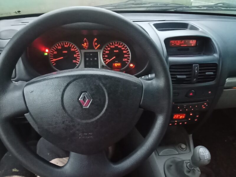 Renault Clio Provilege 16V 1.4