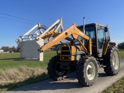 renault 75-14 z ładowaczem w bardzo dobrym stanie