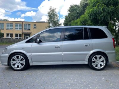 Opel Zafira A OPC