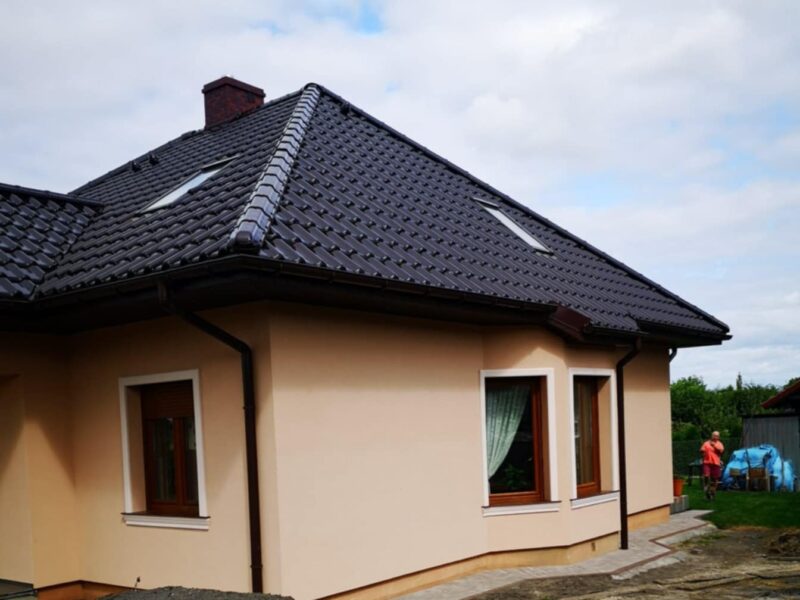Ocieplania elewacji, tynki strukturalne metodą natryskową