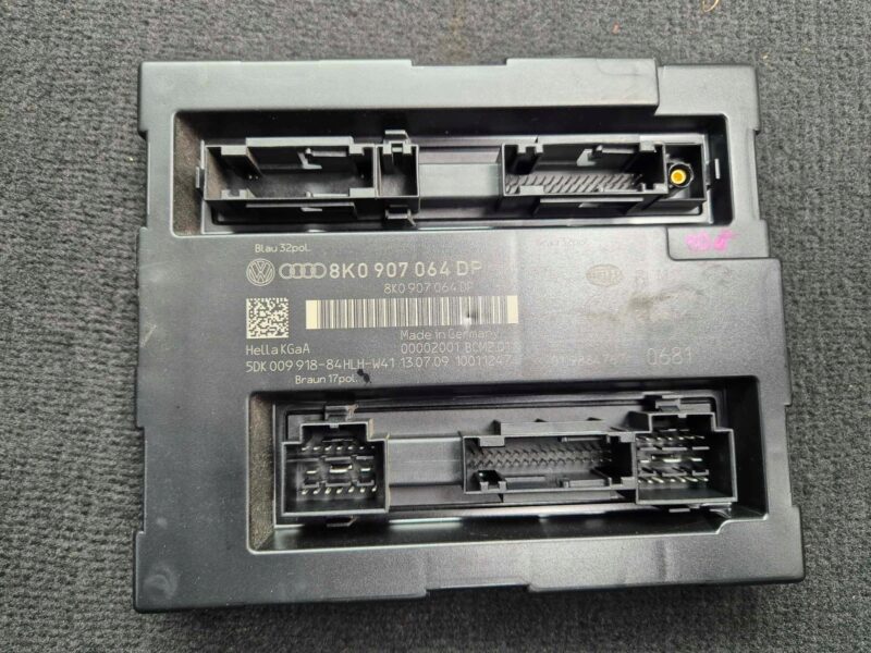 AUDI A4 B8 A5 STEROWNIK MODUŁ KOMFORTU 8K0907064DP