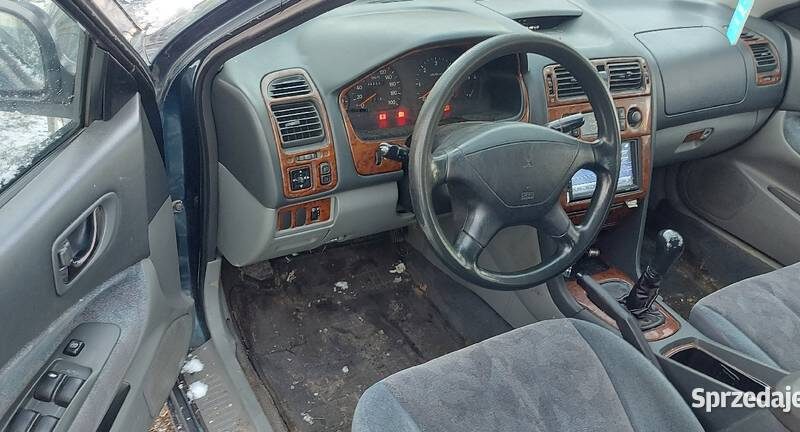 Części Mitsubishi Galant VIII 2.0 TD F06 drzwi maska lampa