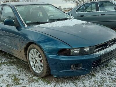 Części Mitsubishi Galant VIII 2.0 TD F06 drzwi maska lampa