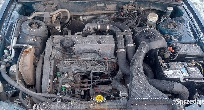 Części Mitsubishi Galant VIII 2.0 TD F06 drzwi maska lampa