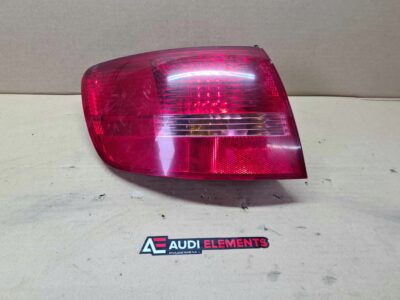 Audi OE 89034302 000KAMA lampa tylna kombi avant