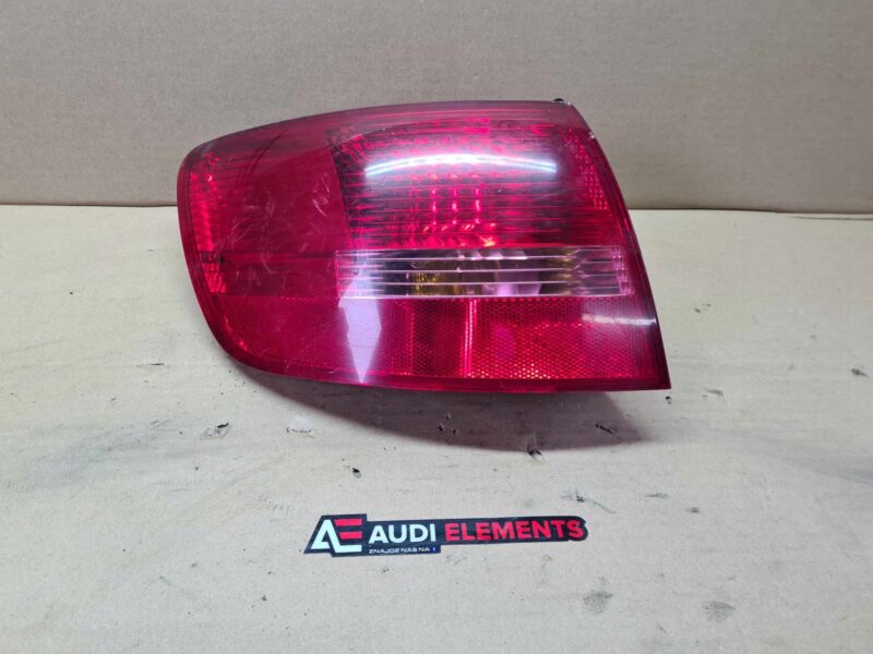Audi OE 89034302 000KAMA lampa tylna kombi avant