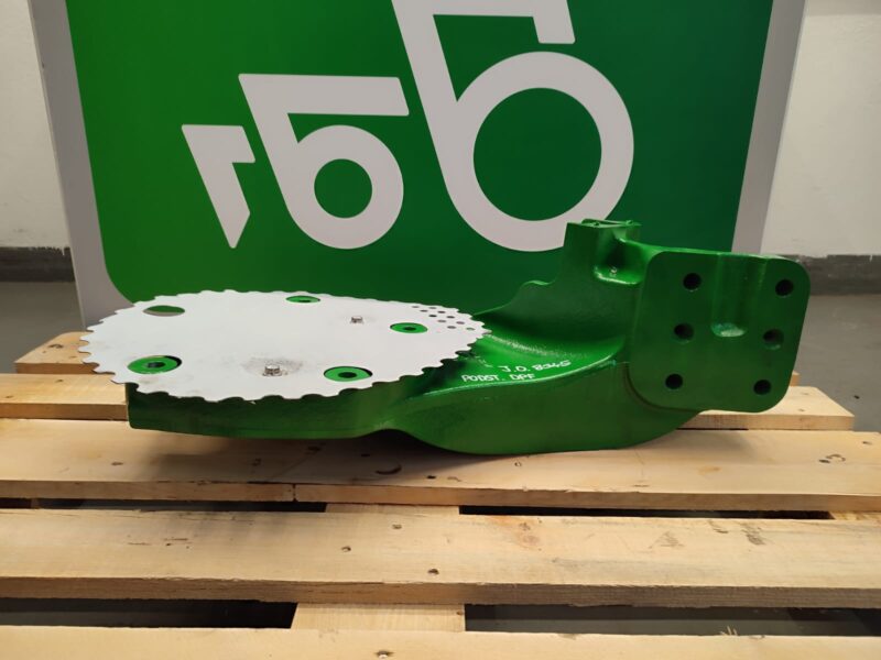 Wspornik układu wydechowego DPF R551450 John Deere 8345 R