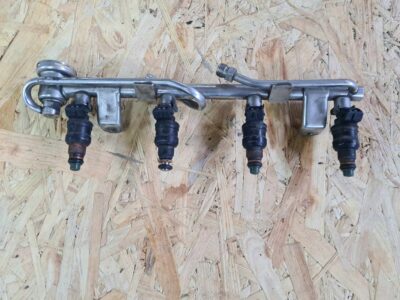 AUDI A4 B5 LISTWA WTRYSKOWA 0280150447