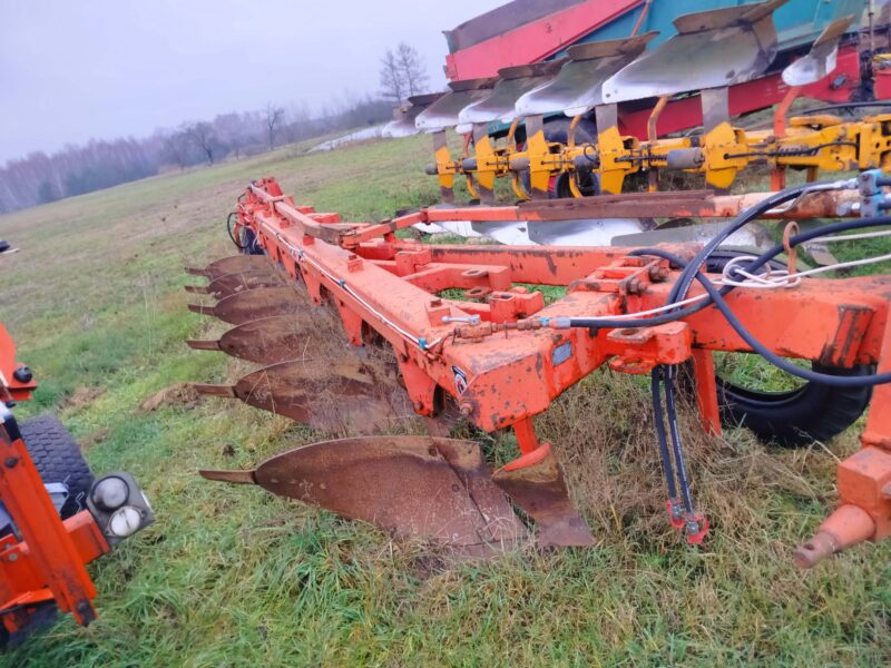 pług 6 skibowy zagonowy ciągany