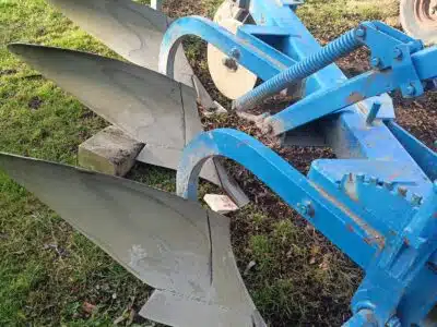 Pług 3 skibowy overum