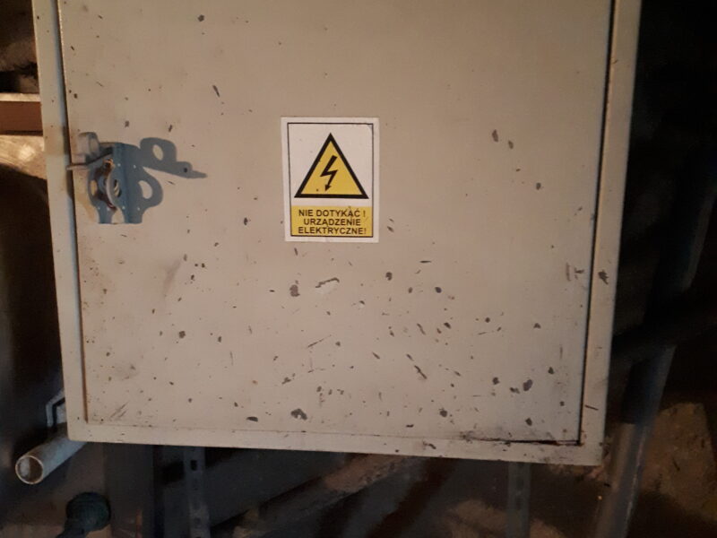 Skrzynka elektryczna budowlana