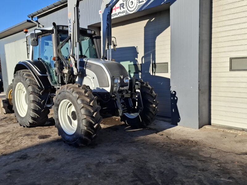 Valtra N141