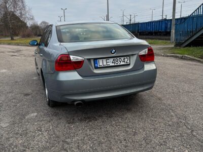 BMW E90 320i 2005