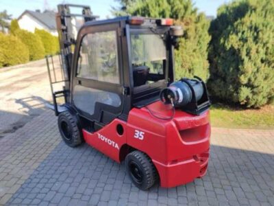 Wózek widłowy Toyota 8FGJF35