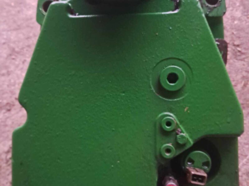 Przedni WOM John Deere