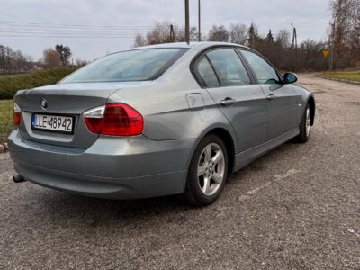 BMW E90 320i 2005