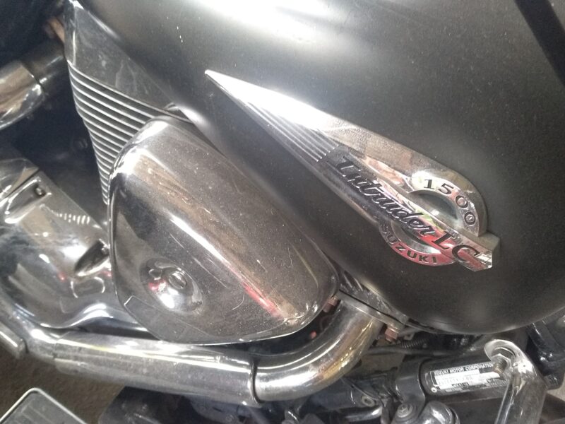 Suzuki Intruder