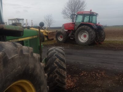 John Deere 3640 McCormick MTX 110