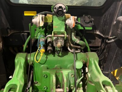 John Deere 5720 od nowości w gospodarstwie, idealny stan