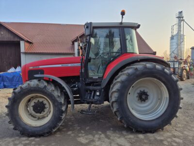 Massey Ferguson 8220