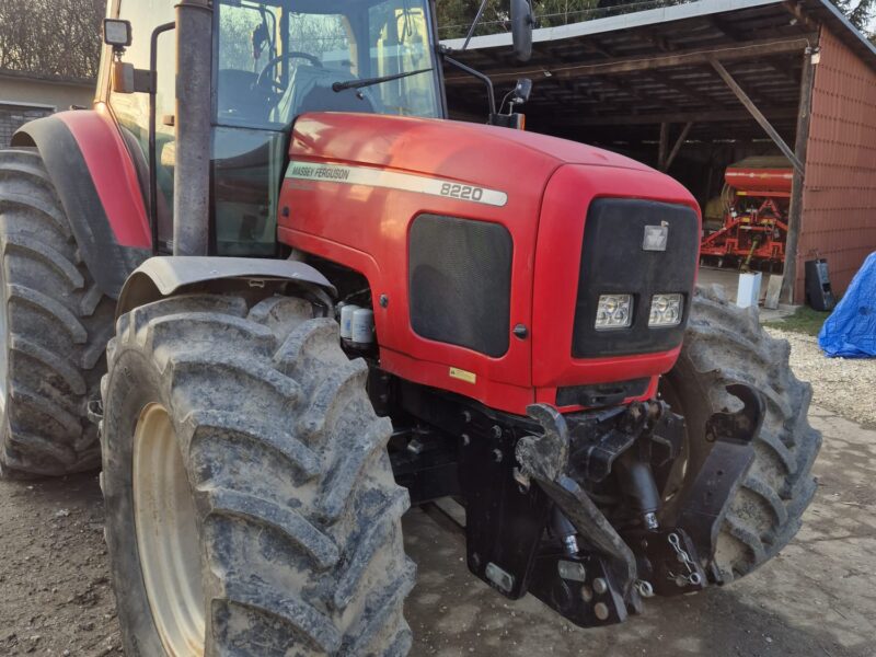 Massey Ferguson 8220