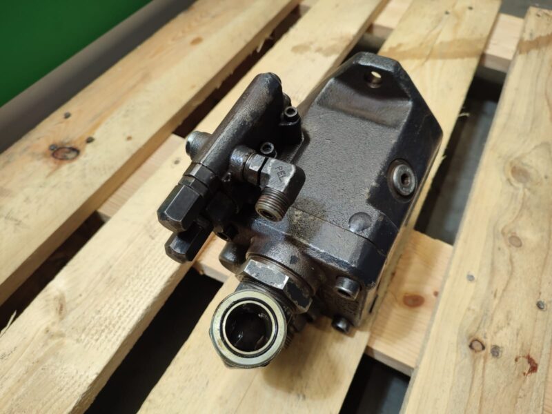 Pompa hydrauliczna REXROTH 394268A2 McCORMICK MC 135