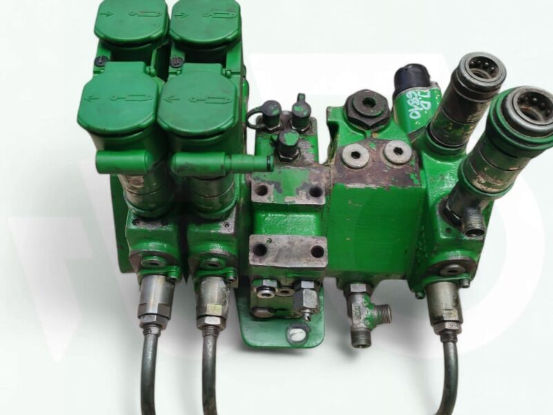 Rozdzielacz hydrauliczny AL75841 110162 John Deere 6810