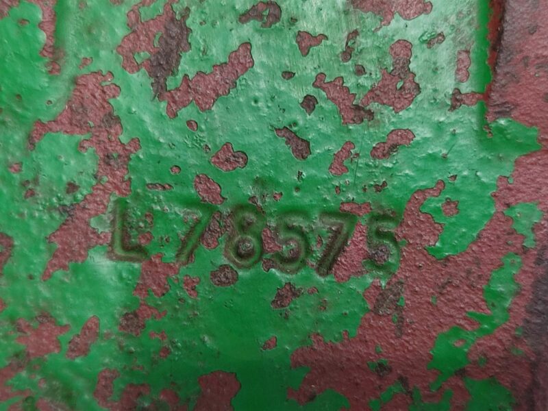 Wieszaki RE55238 R117616 ramion tylnego podnośnika JOHN DEERE 6810