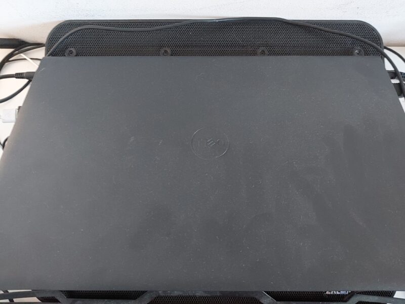Szprzedam laptopa DELL