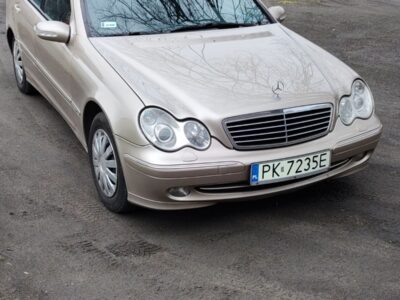 Sprzedam mercedesa c200 do negocjacji