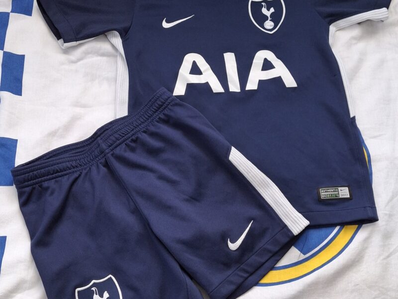 Komplet sportowy dla małego piłkarza Tottenham