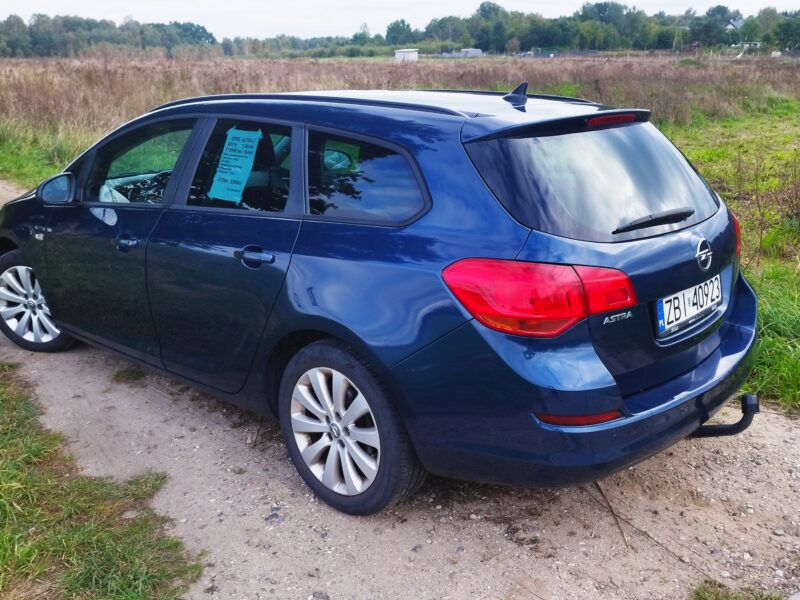 2011 Astra 1.6 Bez turbo