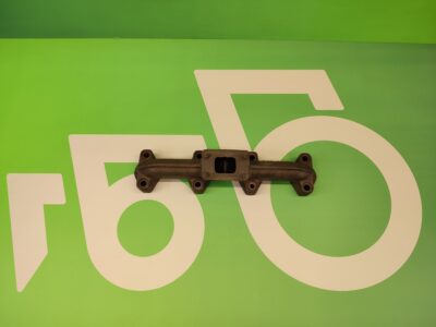 Kolektor wydechowy Deutz BF4M2012C 04251377R Deutz-Fahr AGROVECTOR 26.6