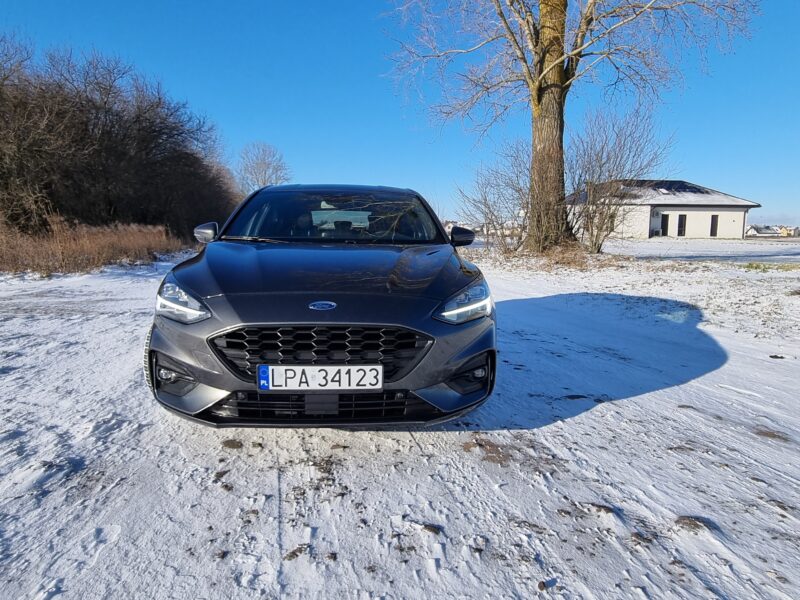 Ford Focus mk4 1.5 dci automat st-line