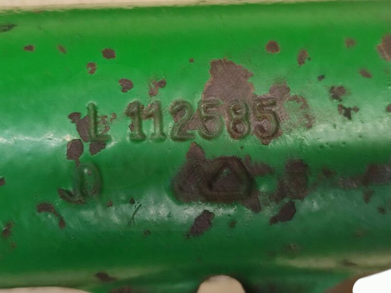 Wieszaki RE55238 R117616 ramion tylnego podnośnika JOHN DEERE 6810