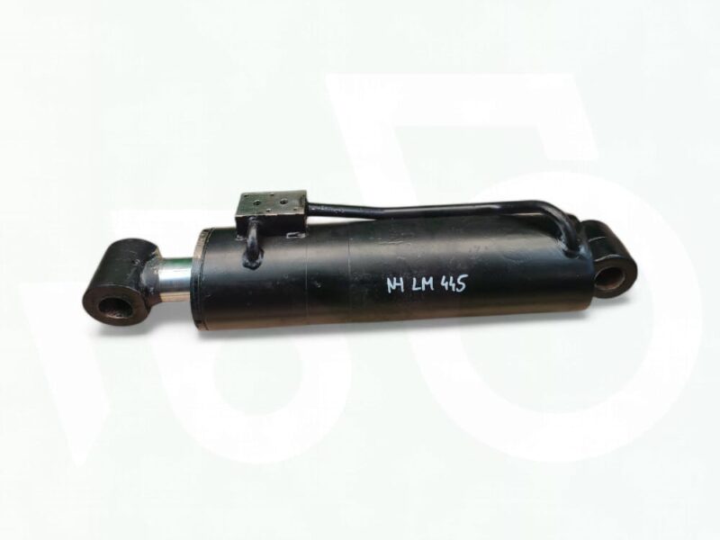 Cylinder hydrauliczny poziomowania łyżki New Holland LM 445