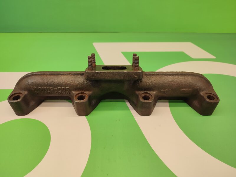 Kolektor wydechowy Deutz BF4M2012C 04251377R Deutz-Fahr AGROVECTOR 26.6
